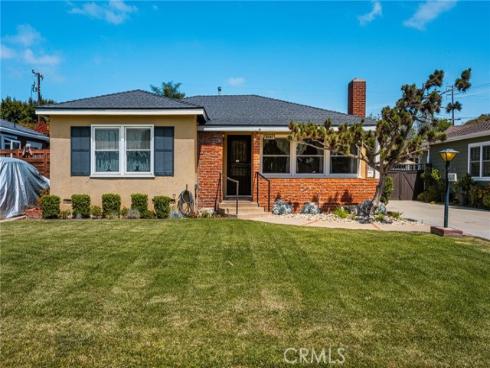 2687 Riverside