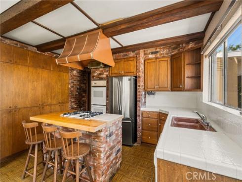 2687 Riverside , Costa Mesa, CA