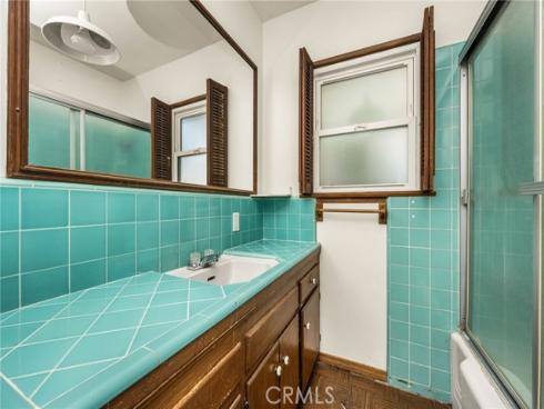 2687 Riverside , Costa Mesa, CA