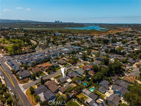 2687 Riverside , Costa Mesa, CA