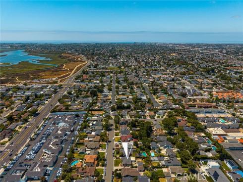 2687 Riverside , Costa Mesa, CA