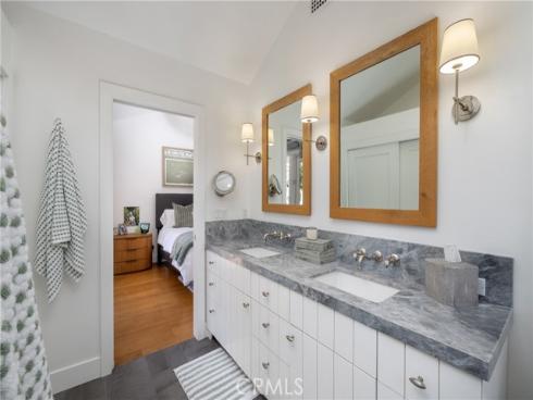 415 Walnut , Costa Mesa, CA