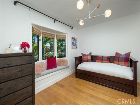 415 Walnut , Costa Mesa, CA