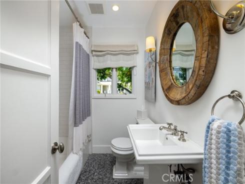 415 Walnut , Costa Mesa, CA