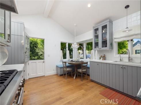 415 Walnut , Costa Mesa, CA