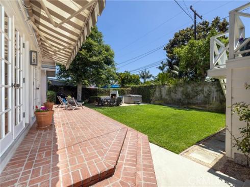 415 Walnut , Costa Mesa, CA