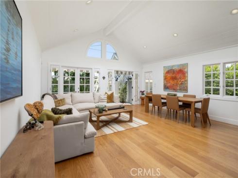 415 Walnut , Costa Mesa, CA