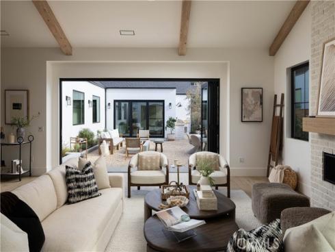 2558  Westminster  , Costa Mesa, CA