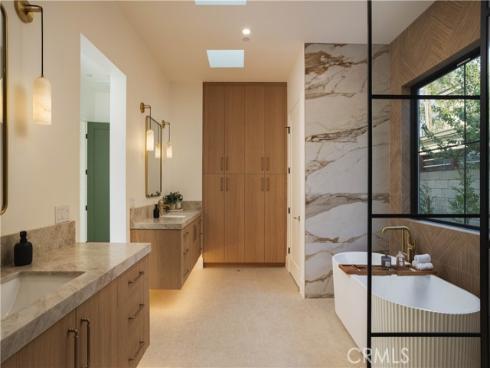 2558  Westminster  , Costa Mesa, CA