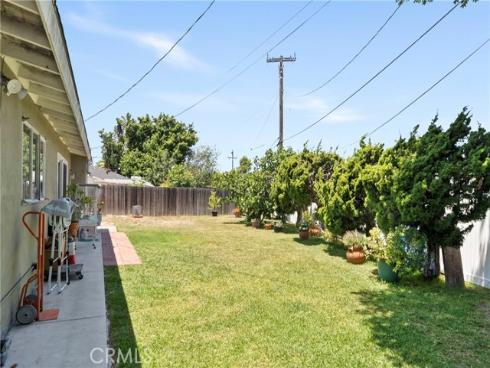 2436  Littleton  , Costa Mesa, CA