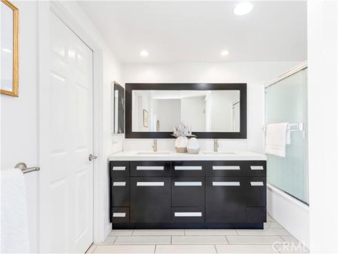 900  Hyde   Court, Costa Mesa, CA