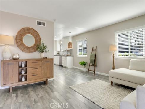 181 Yorktown Lane, Costa Mesa, CA