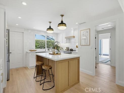 2782  Mendoza   Drive, Costa Mesa, CA