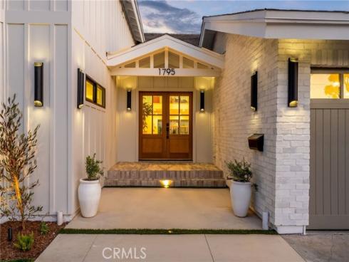 1795 Tanager Drive, Costa Mesa, CA