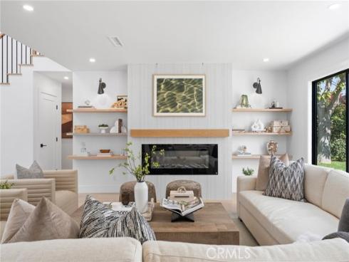 1795 Tanager Drive, Costa Mesa, CA