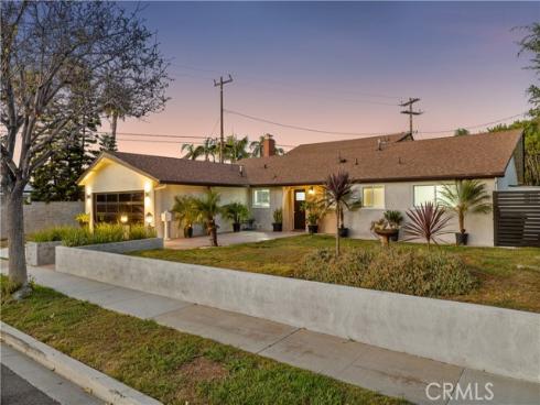 2750 San Carlos