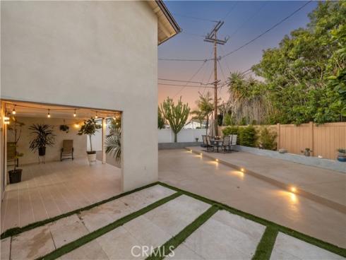 2750 San Carlos , Costa Mesa, CA