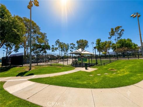 2750 San Carlos , Costa Mesa, CA