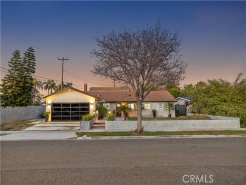 2750 San Carlos , Costa Mesa, CA