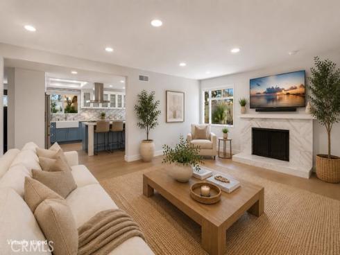 2750 San Carlos , Costa Mesa, CA