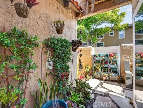 1090 Westward 5 Lane, Costa Mesa, CA