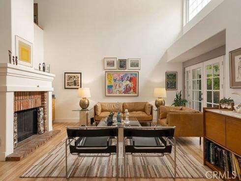 3433 Wimbledon Way, Costa Mesa, CA