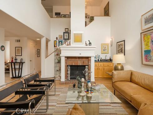 3433 Wimbledon Way, Costa Mesa, CA