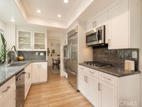 3433 Wimbledon Way, Costa Mesa, CA