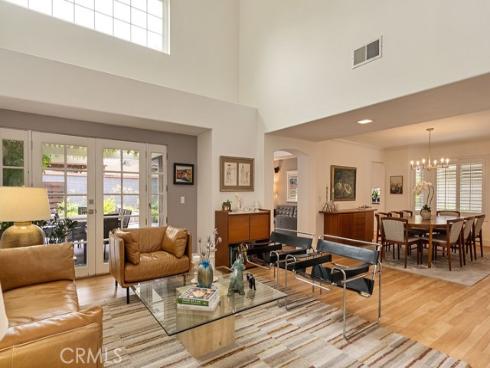 3433 Wimbledon Way, Costa Mesa, CA