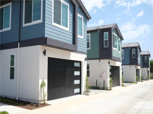 547  Bernard   Street, Costa Mesa, CA
