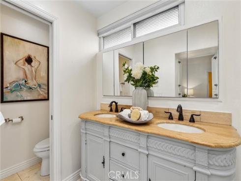 962 Begonia Avenue, Costa Mesa, CA