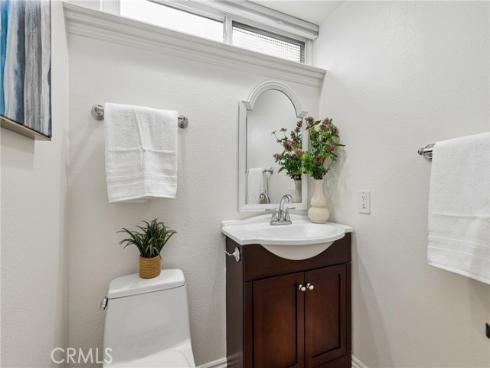962 Begonia Avenue, Costa Mesa, CA