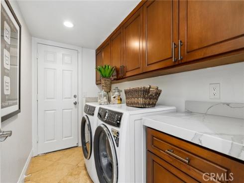 962 Begonia Avenue, Costa Mesa, CA