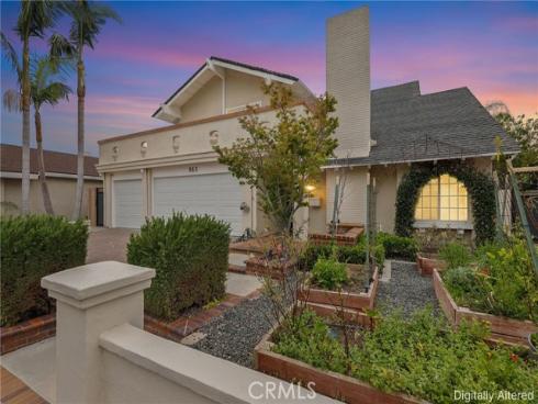 962 Begonia Avenue, Costa Mesa, CA