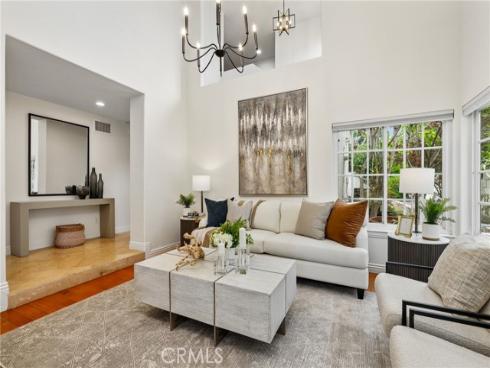 962 Begonia Avenue, Costa Mesa, CA