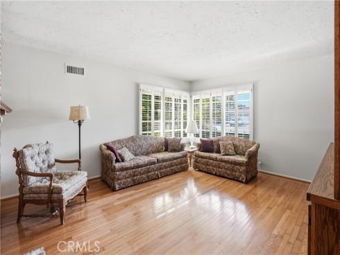 2037 S Capella Court, Costa Mesa, CA