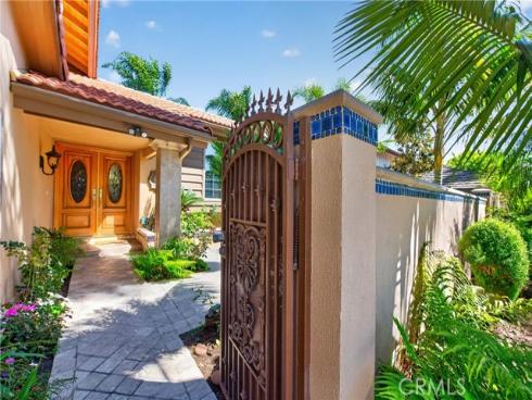 2740 Cardinal Drive, Costa Mesa, CA