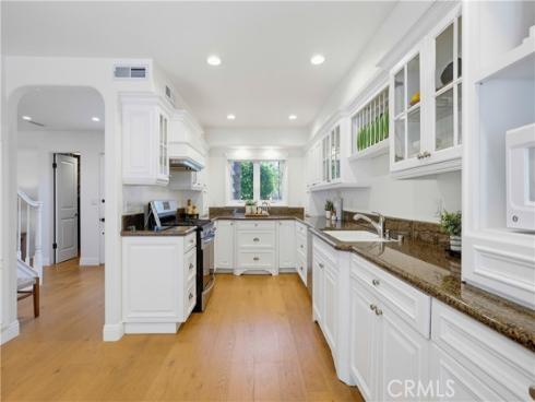 336 Tours Lane , Costa Mesa, CA