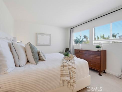 336 Tours Lane , Costa Mesa, CA