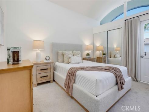 336 Tours Lane , Costa Mesa, CA