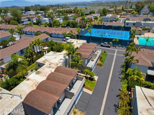 336 Tours Lane , Costa Mesa, CA
