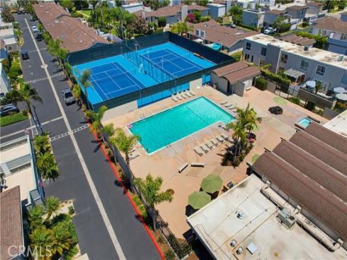 336 Tours Lane , Costa Mesa, CA