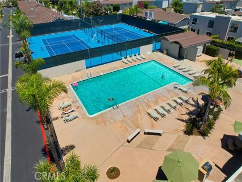 336 Tours Lane , Costa Mesa, CA