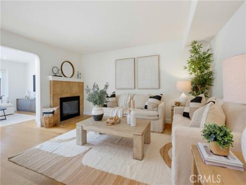 336 Tours Lane , Costa Mesa, CA