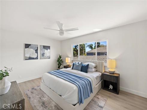 108  Danbury  , Costa Mesa, CA