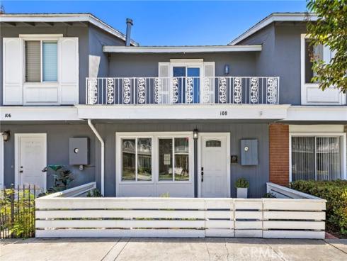 108  Danbury  , Costa Mesa, CA