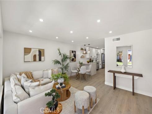 108  Danbury  , Costa Mesa, CA