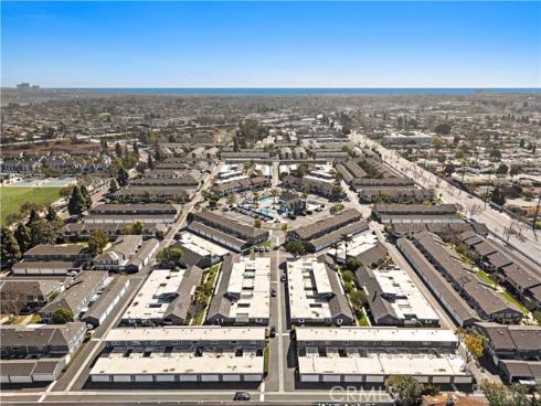 108  Danbury  , Costa Mesa, CA