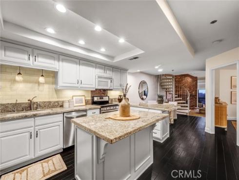 2157 Pacific Avenue B202 , Costa Mesa, CA