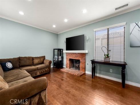 939 W 19th , Costa Mesa, CA